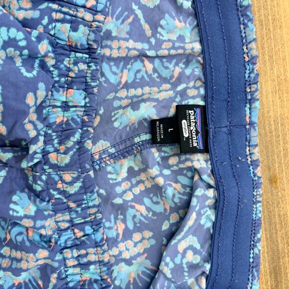 Patagonia Women's Baggies - Blue Pattern - Picture 3 of 4